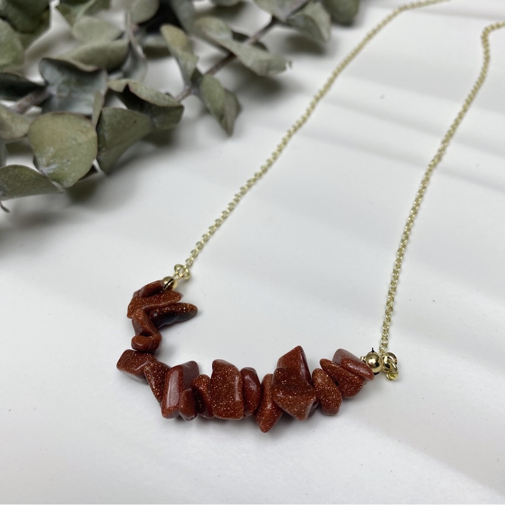 Goldstone chip gold gold plated necklace